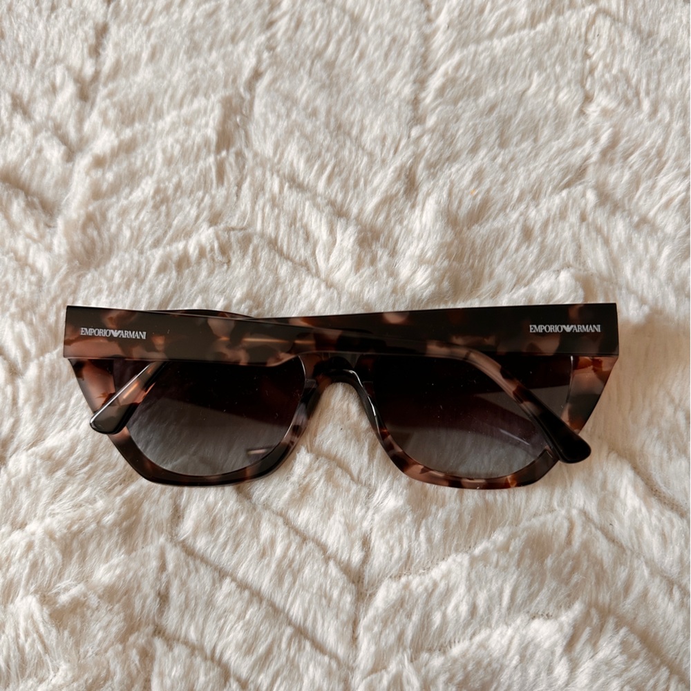 EMPORIO ARMANI
EA4178 SUNGLASSES - Picture 5 of 7